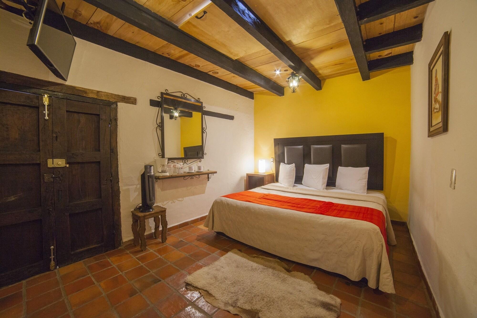 Hotel Adobe Y Teja San Cristobal de las Casas Exterior foto