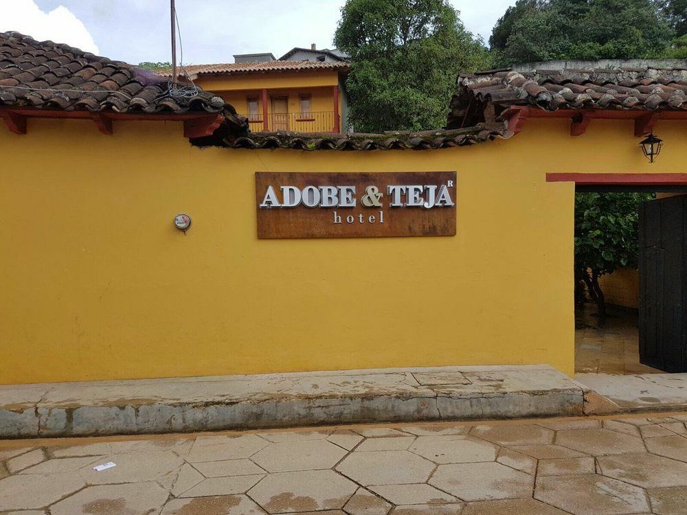 Hotel Adobe Y Teja San Cristobal de las Casas Exterior foto